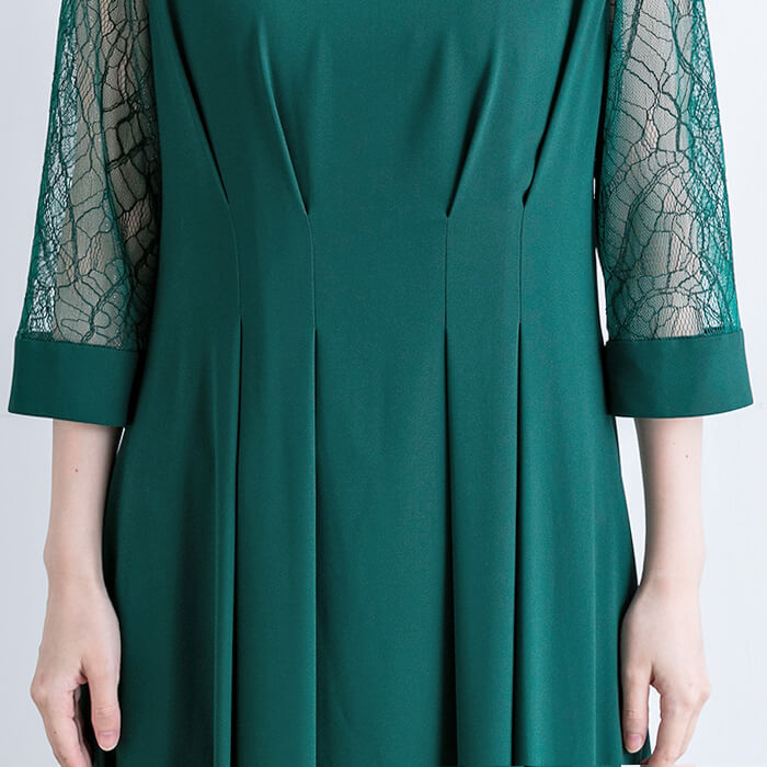 ダークグリーン