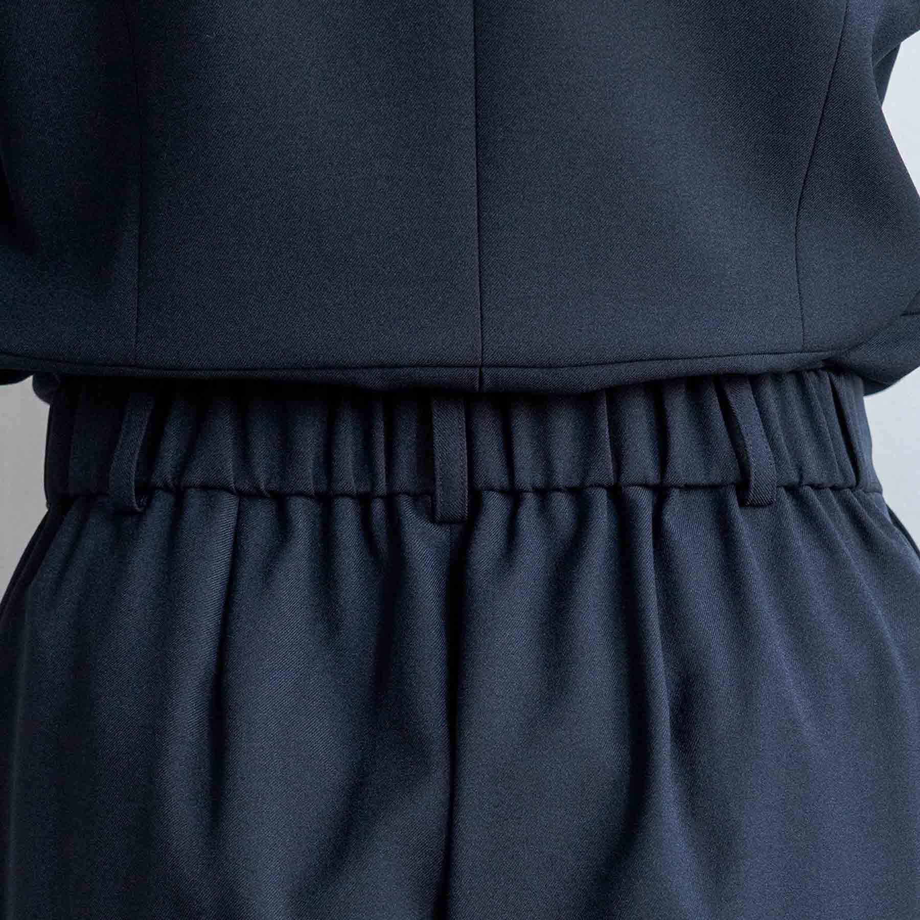 ネイビー