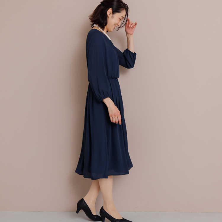 ネイビー