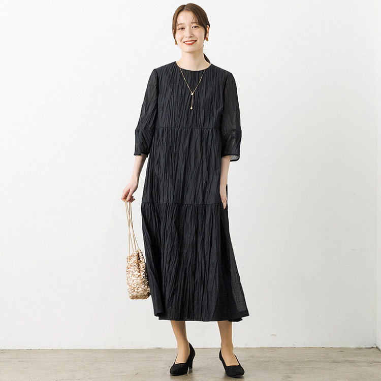 ブラック