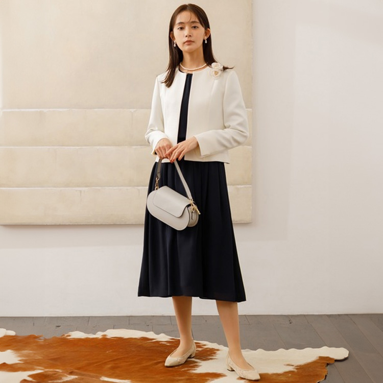 ネイビー×ホワイト