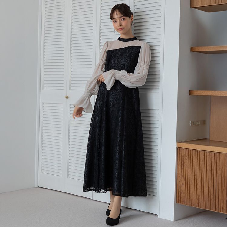 web限定【formforma】 バックオープン＆アシンメトリーレースドレス