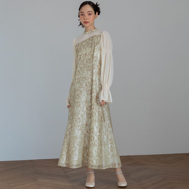 web限定【formforma】 バックオープン＆アシンメトリーレースドレス