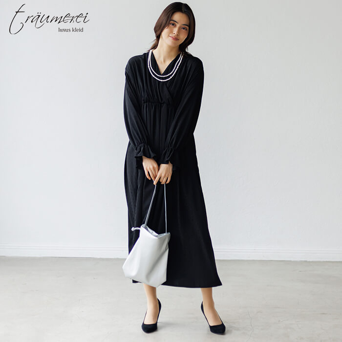 WEB限定｜小花柄サテンジャカードドレス