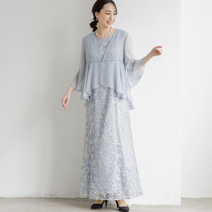 シフォンの羽織り付き華やかロングドレス