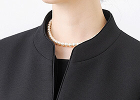 立体的なスタンドカラー