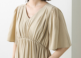 袖のフレアデザイン