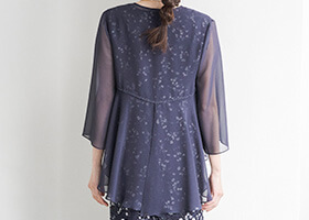 羽織りの背面シルエット