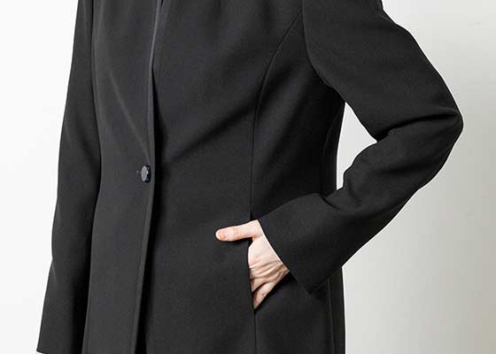 便利なポケット付き